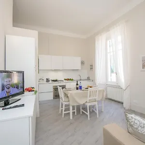 casetta-budello.hotelitalianriviera.com/